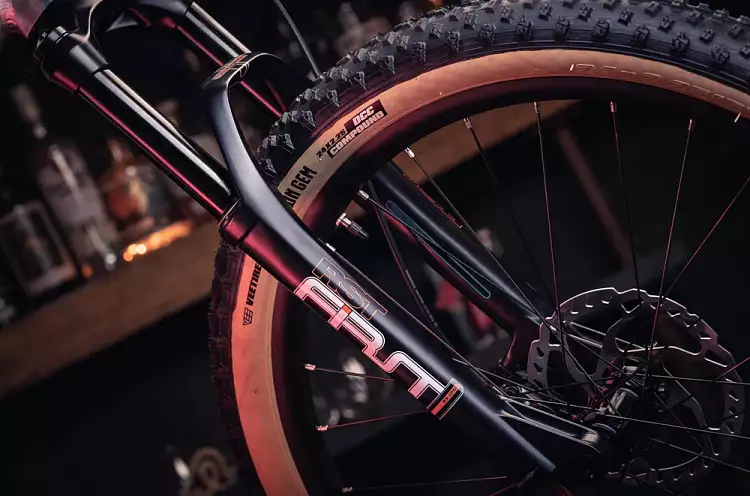 Детский велосипед Early Rider Hellion Electric Purple 24